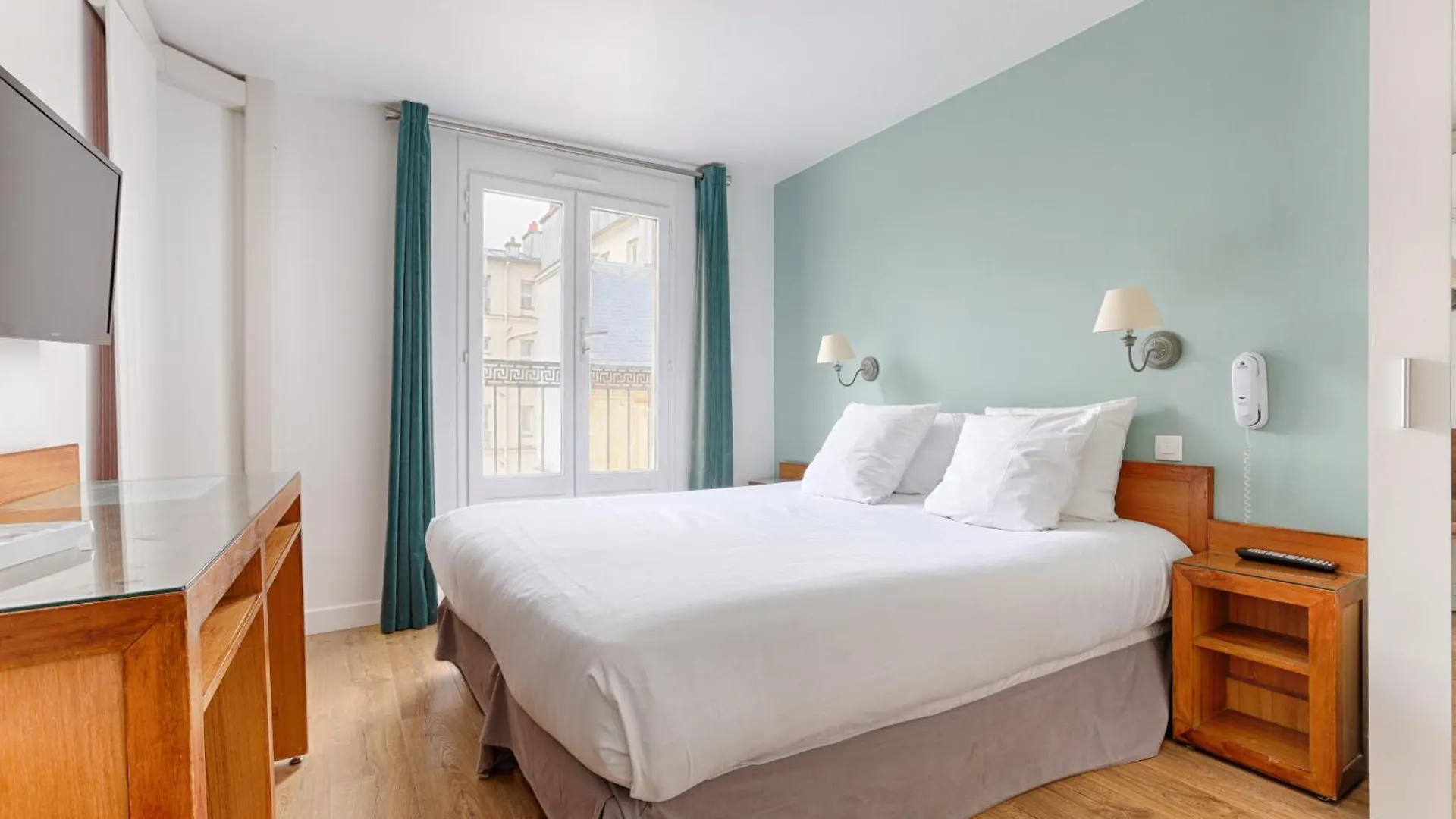 Du Leman Hotel